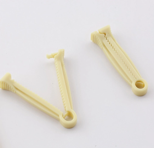 How to Safely Remove a Sterile Cord Clamp